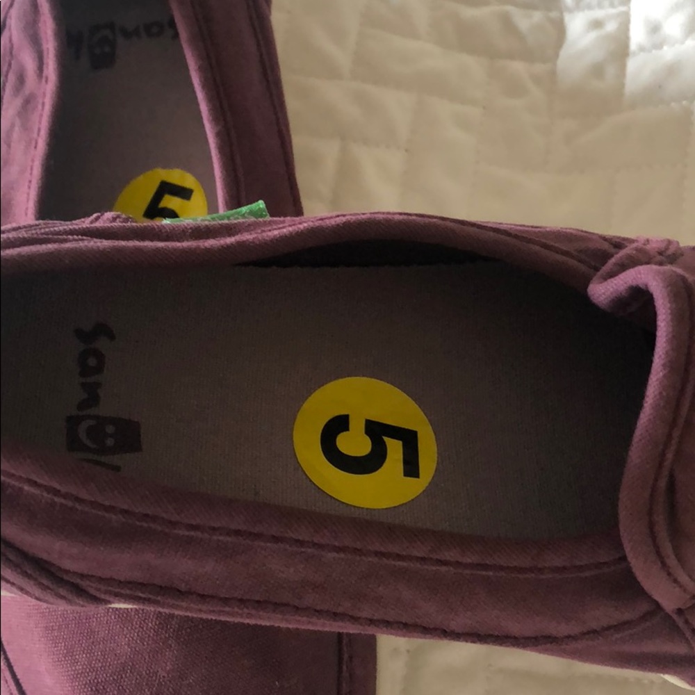 Flat shoes - Picture 4 of 4